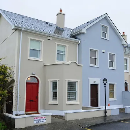 5 College Crescent * Galway